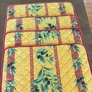 Yellow Olive Branch quilted reversible, Placemats Set; 4